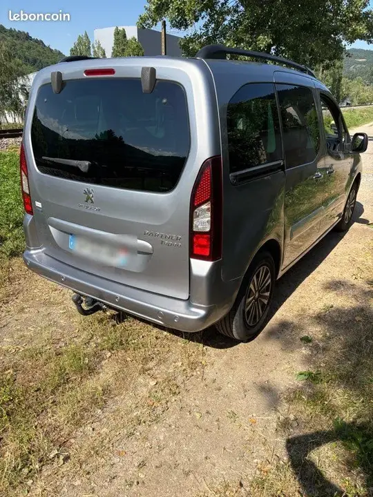 Peugeot Partner Tepee 2016 photo 3