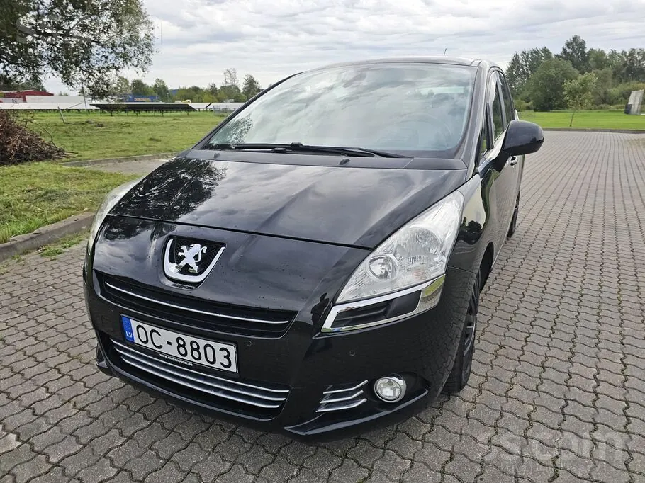 Peugeot 5008 2011 photo 2