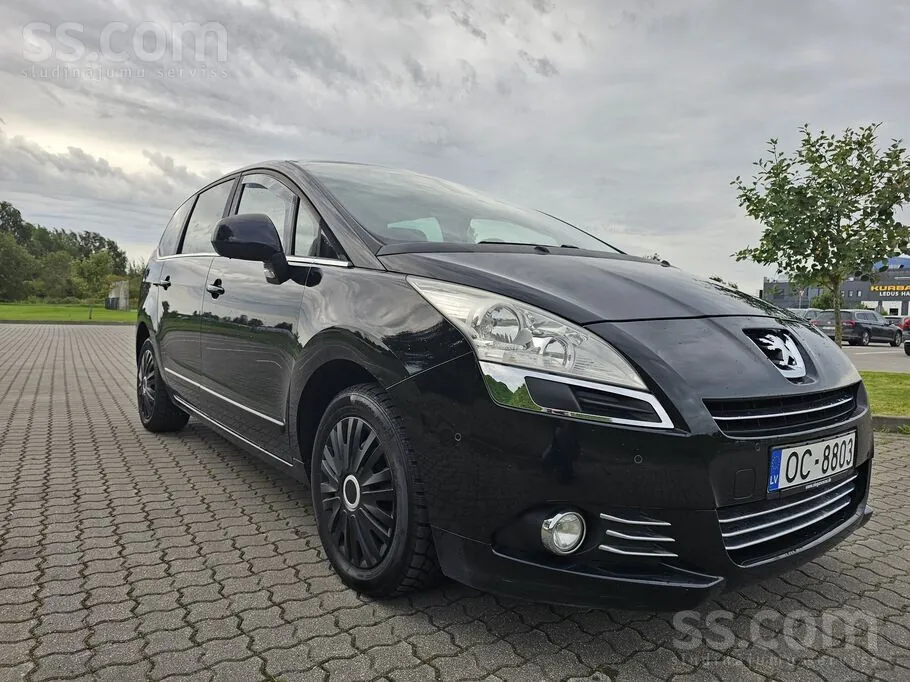 Peugeot 5008 2011 photo 4