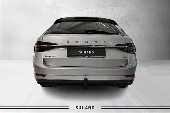 Skoda Superb 2023 photo 4