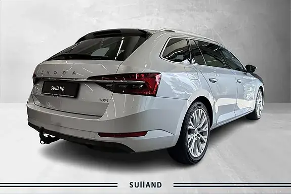 Skoda Superb 2023 photo 5