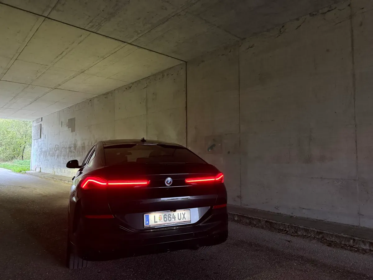 BMW X6 2022 photo 2