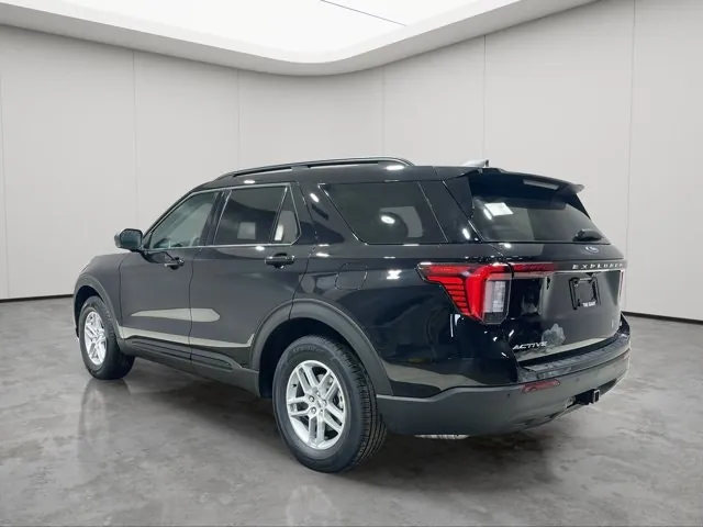 Ford Explorer 2026 photo 3