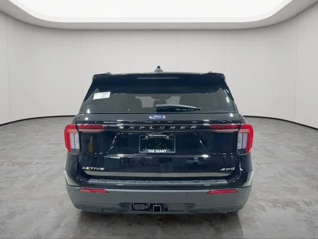 Ford Explorer 2026 photo 4