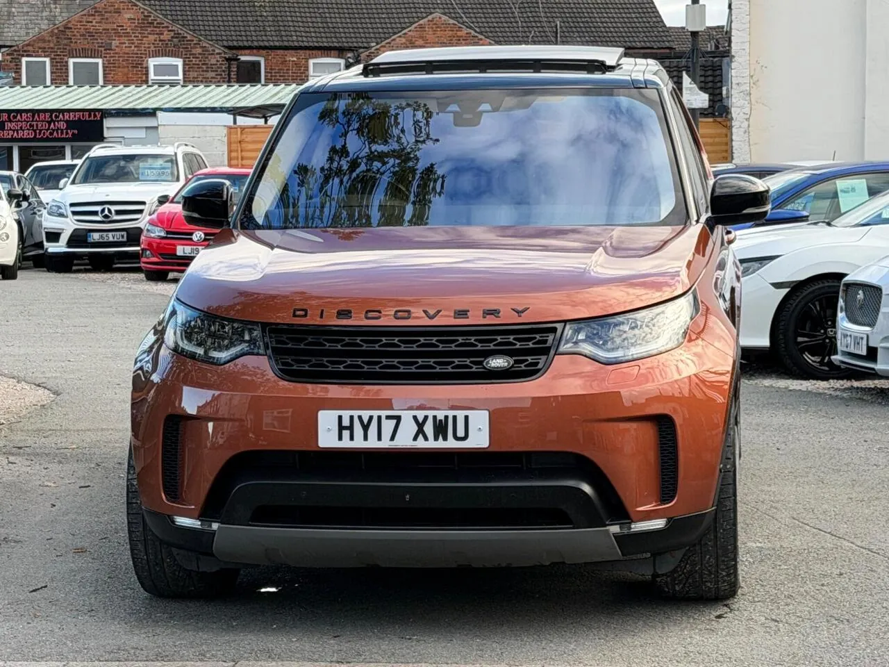 Land Rover Discovery 2017 photo 2