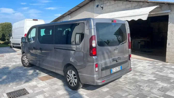 Opel Vivaro 2015 photo 3