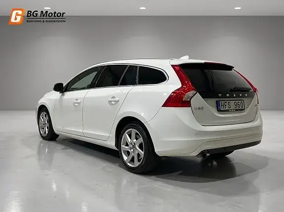 Volvo V60 2014 photo 5