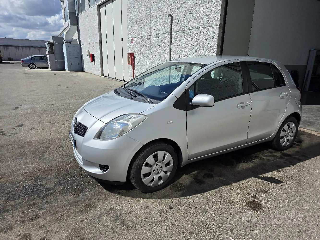 Toyota Yaris 2008 photo 2