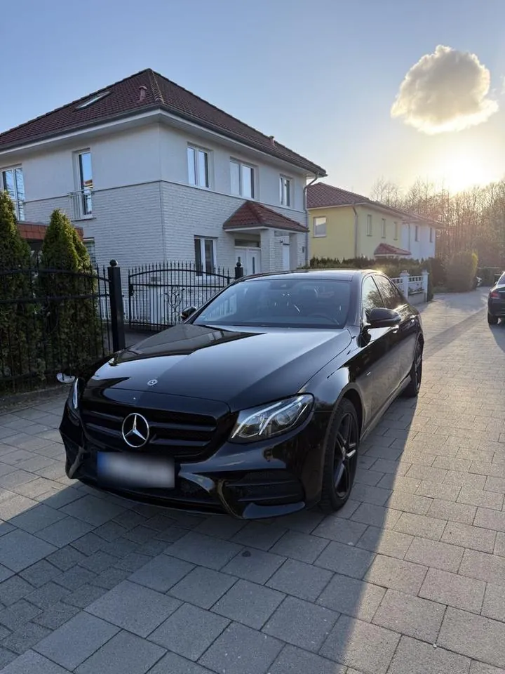 Mercedes-Benz E 300