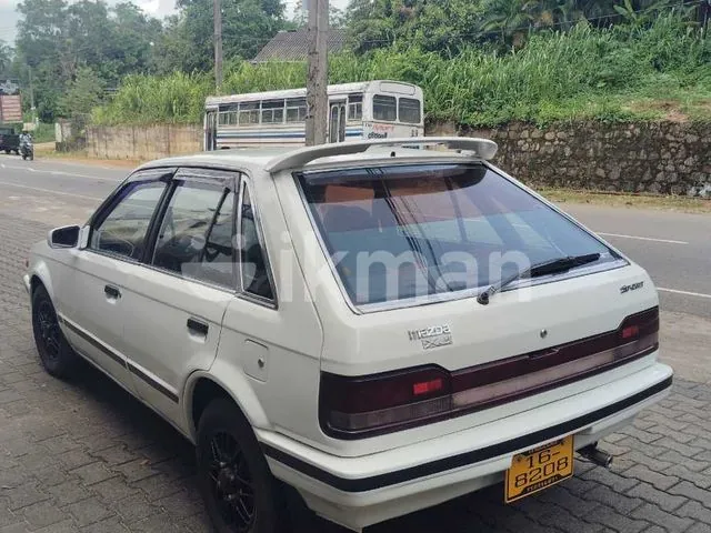 Mazda Familia 1986 photo 4