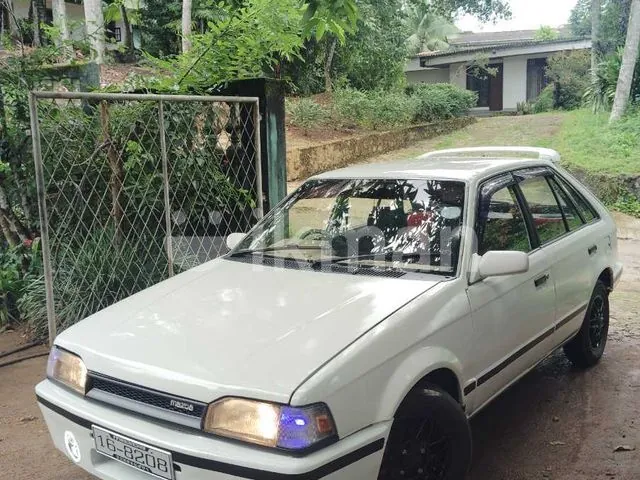 Mazda Familia 1986 photo 2