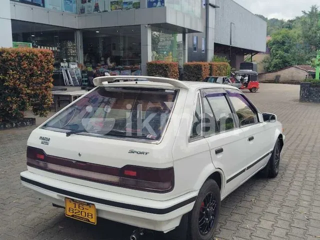 Mazda Familia 1986 photo 3
