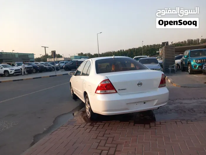 Nissan Sunny 2012 photo 4
