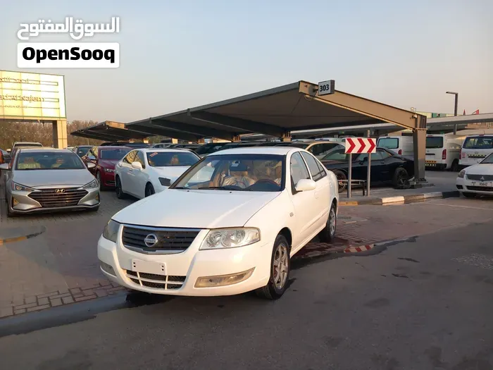 Nissan Sunny 2012 photo 2
