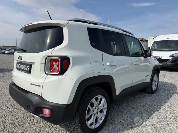 Jeep Renegade 2015 photo 2