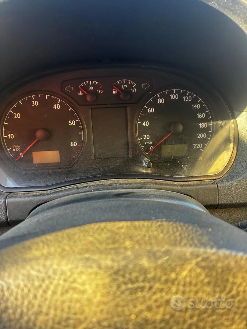 Volkswagen Polo 2003 photo 5