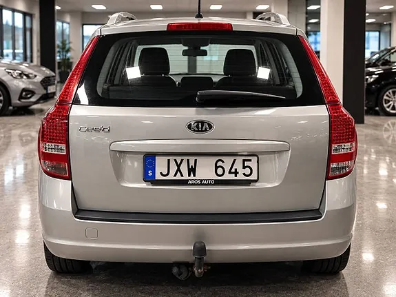 Kia Ceed 2010 photo 4