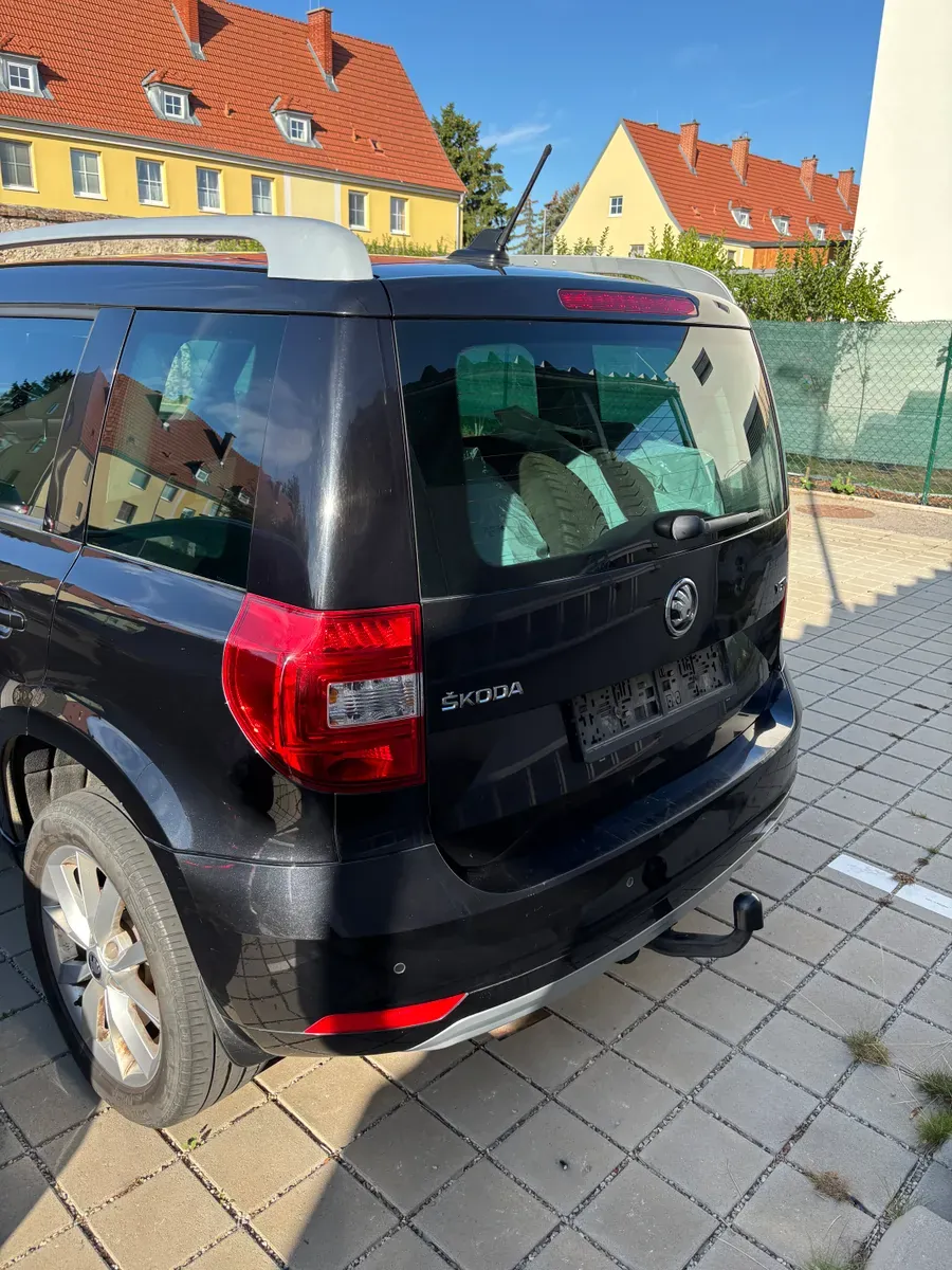 Skoda Yeti 2014 photo 3