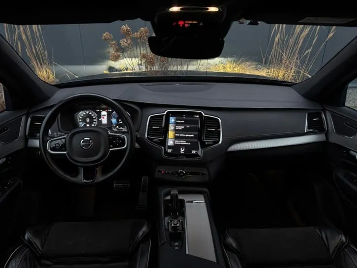 Volvo Xc90 2021 photo 2