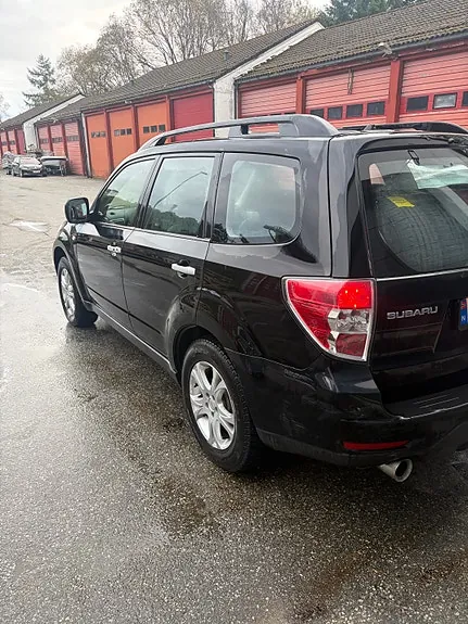 Subaru Forester 2010 photo 5