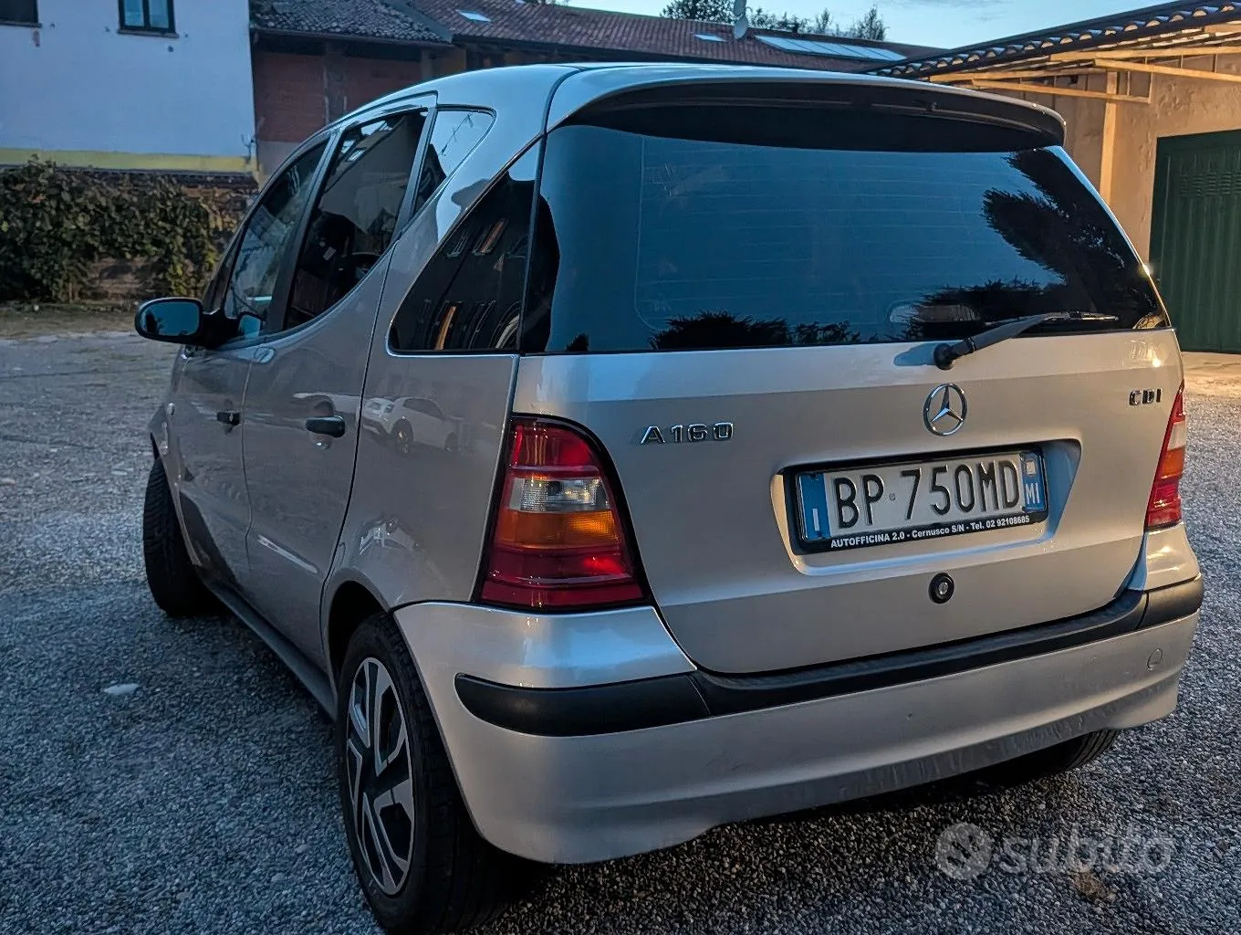 Mercedes-Benz A 2000 photo 2