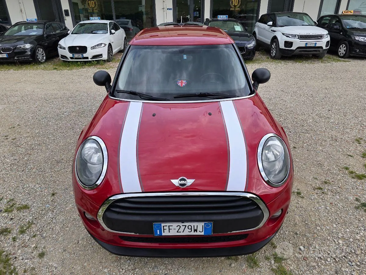 Mini Cooper D 2017 photo 3