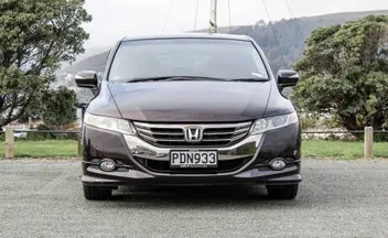 Honda Odyssey 2012 photo 3