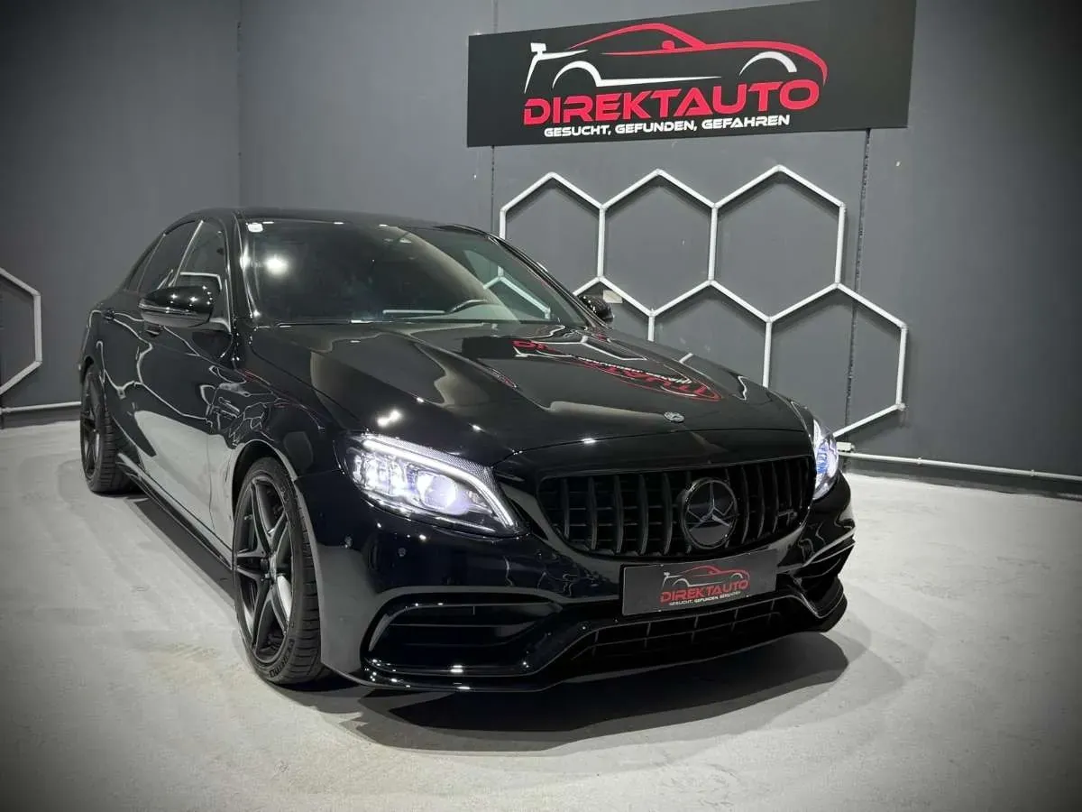 Mercedes-Benz C-Class 2019 photo 3