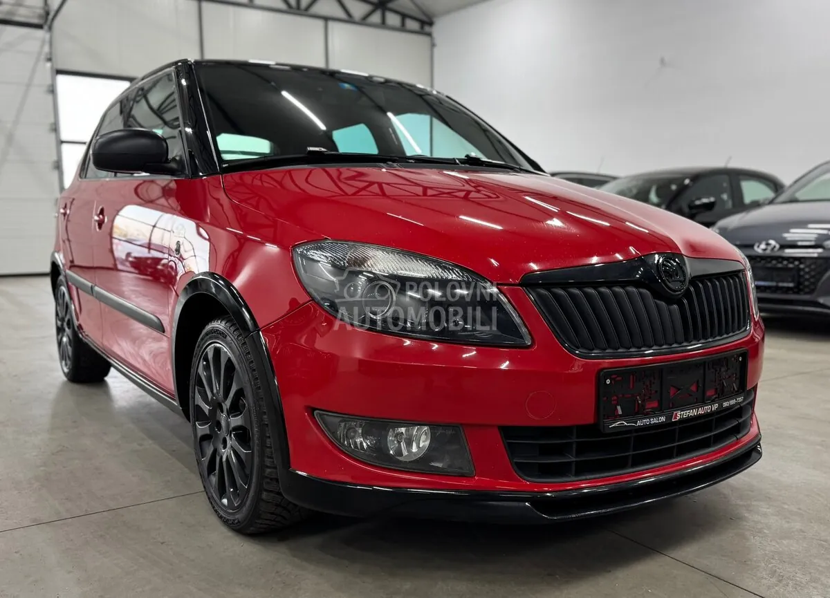 Skoda Fabia 2011 photo 4
