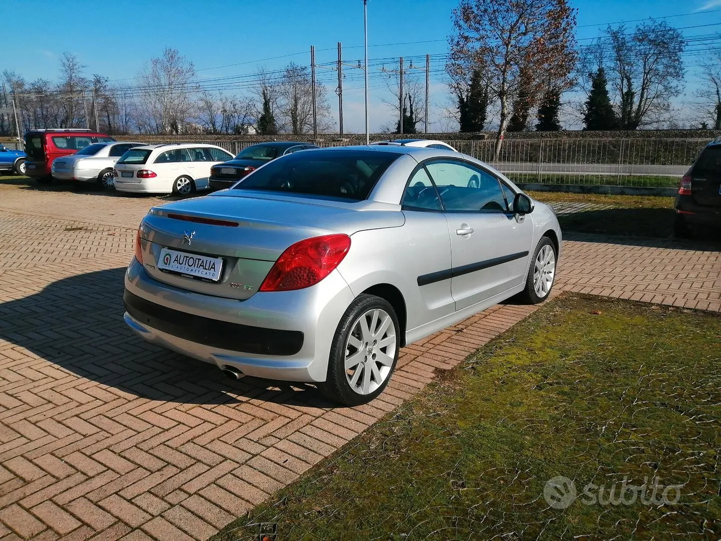 Peugeot 207 2008 photo 3