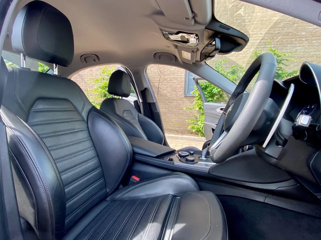 Alfa Romeo Giulia 2019 photo 3