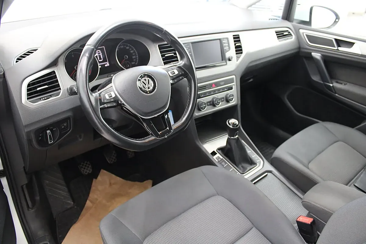 Volkswagen Golf 2016 photo 2