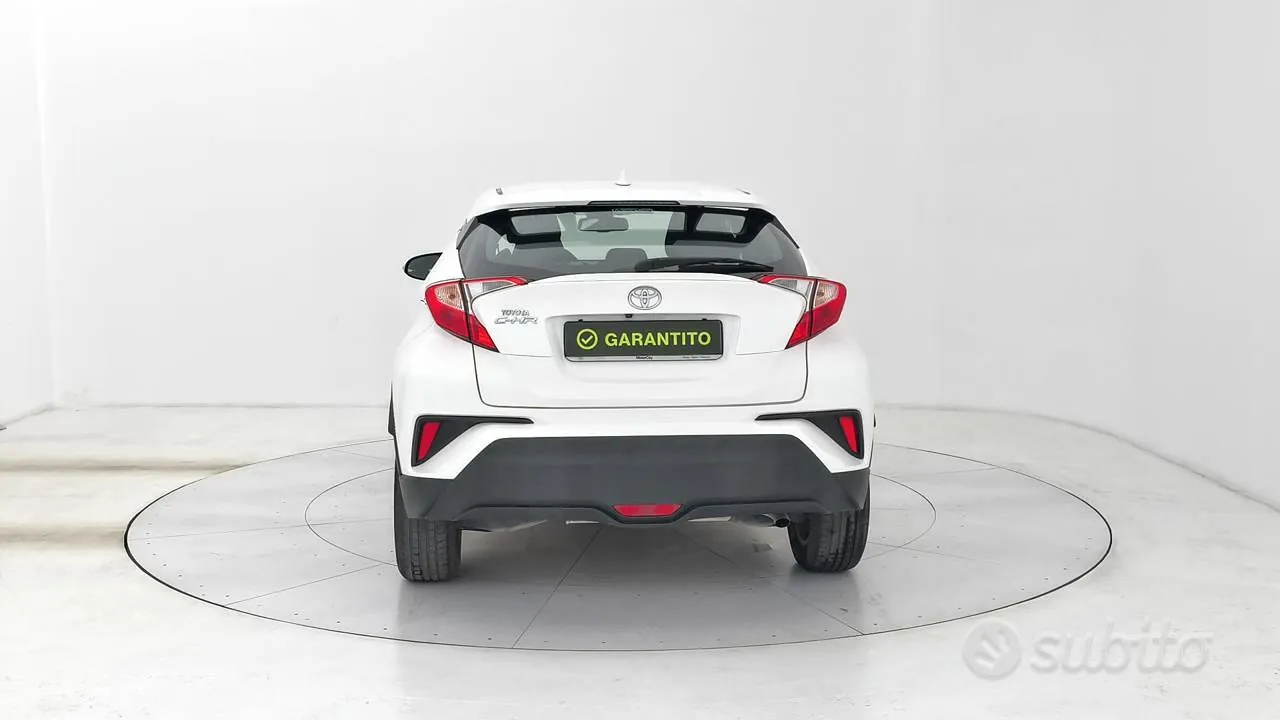 Toyota C-Hr 2019 photo 4