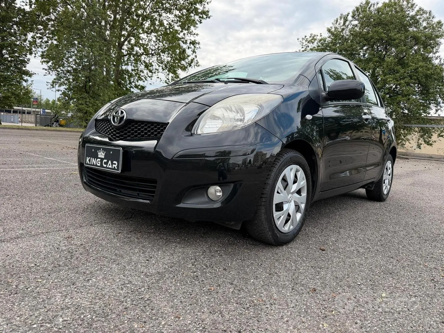 Toyota Yaris 2011 photo 3
