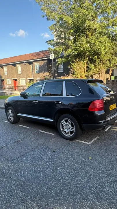 Porsche Cayenne 2004 photo 2