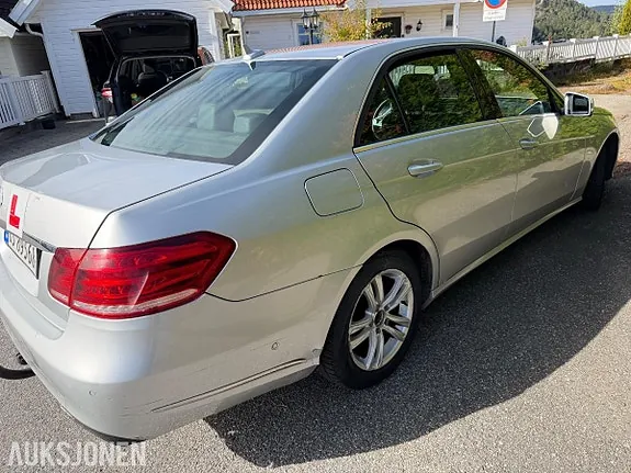 Mercedes-Benz E-Class 2013 photo 4