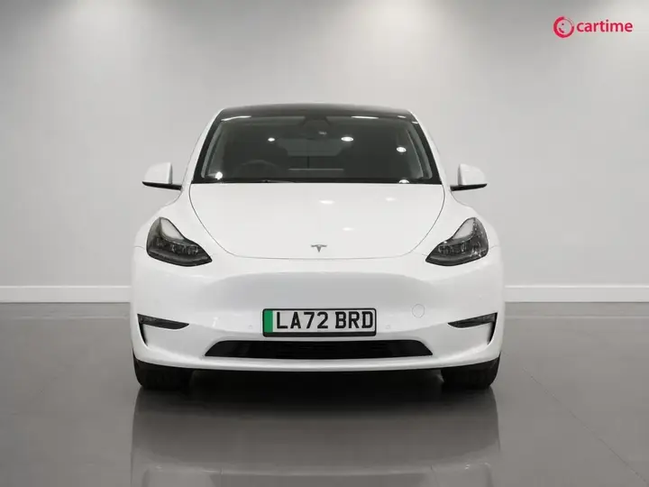 Tesla Model Y 2022 photo 2
