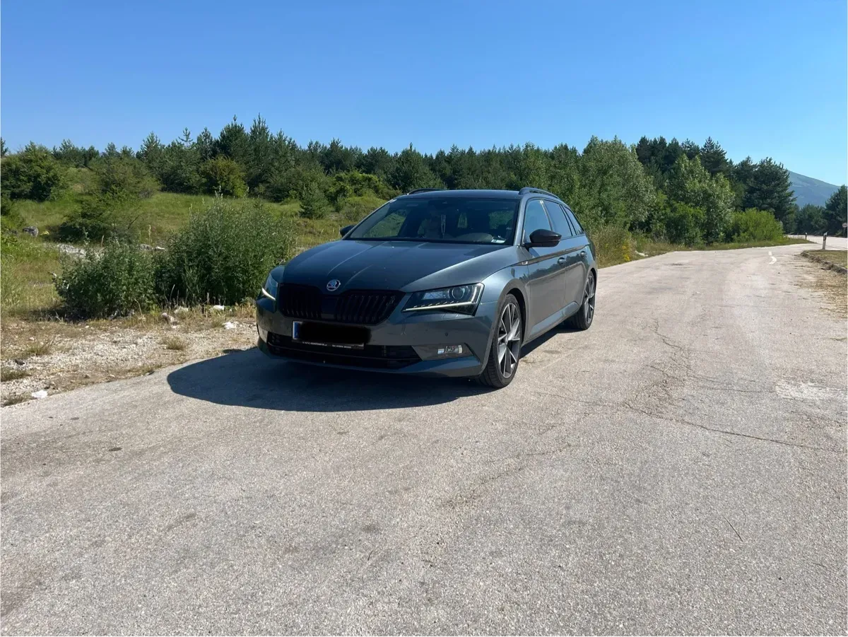 Skoda Superb 2017 photo 2