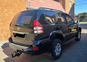 Toyota Land Cruiser 2005 photo 2
