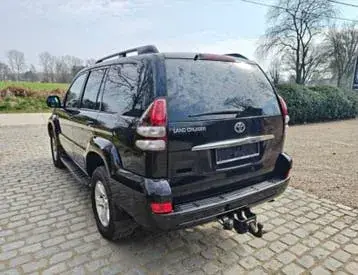 Toyota Land Cruiser 2005 photo 3