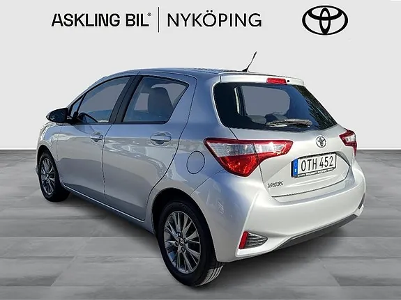 Toyota Yaris 2017 photo 3