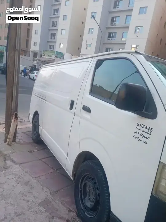 Toyota Hiace 2013 photo 3