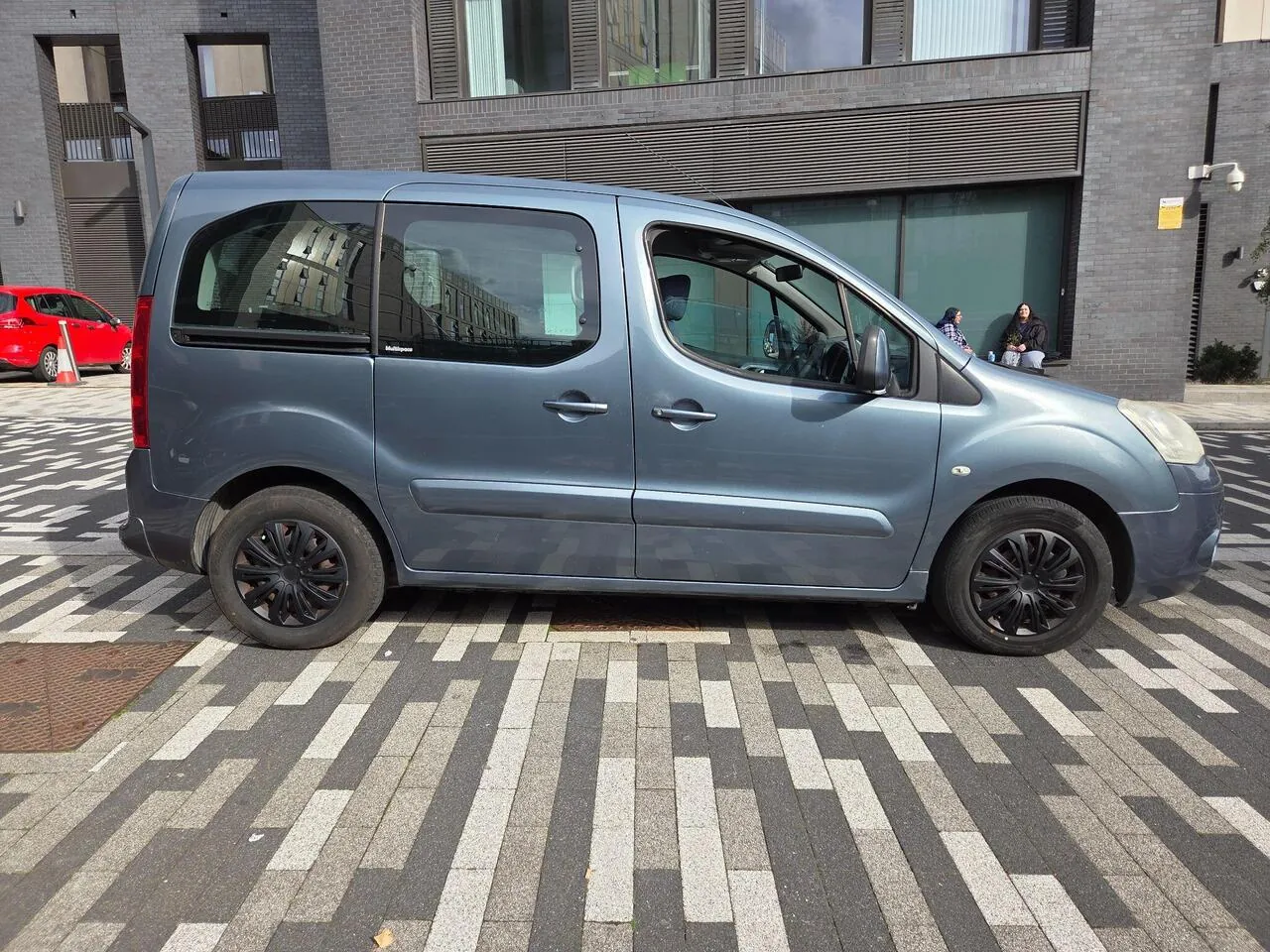Citroen Berlingo 2011 photo 4