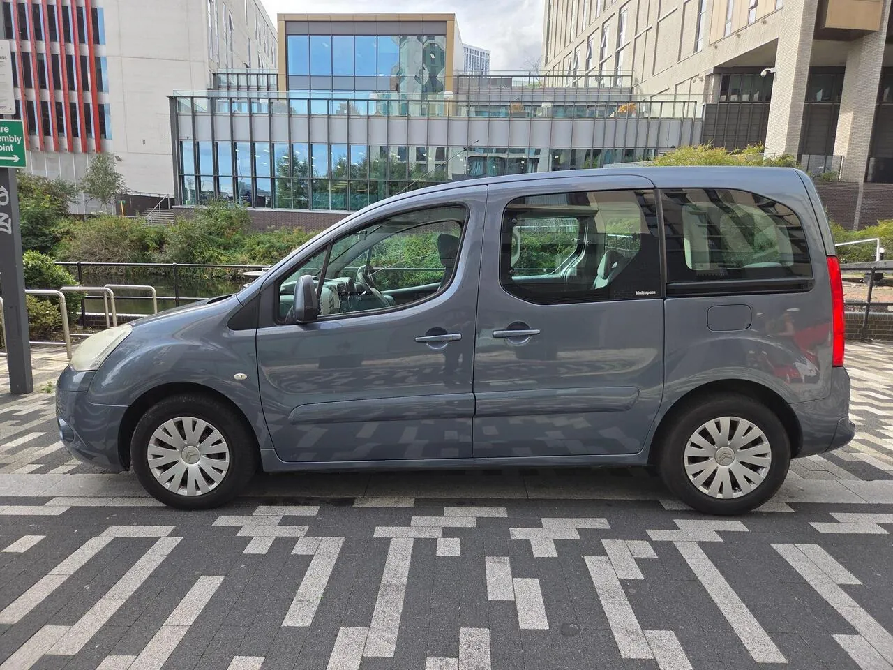 Citroen Berlingo 2011 photo 2