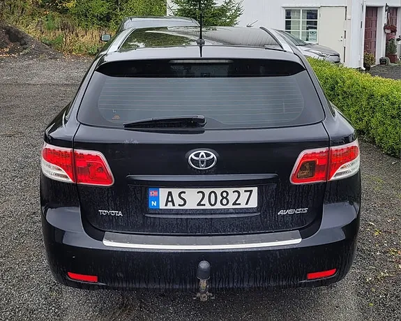 Toyota Avensis 2009 photo 4