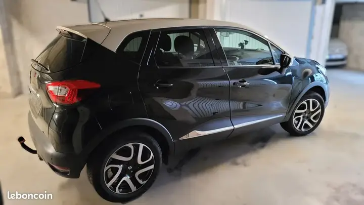 Renault Captur 2015 photo 2