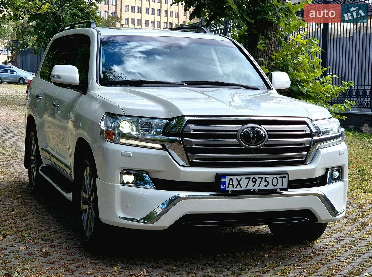 Toyota Land Cruiser 2017 photo 3