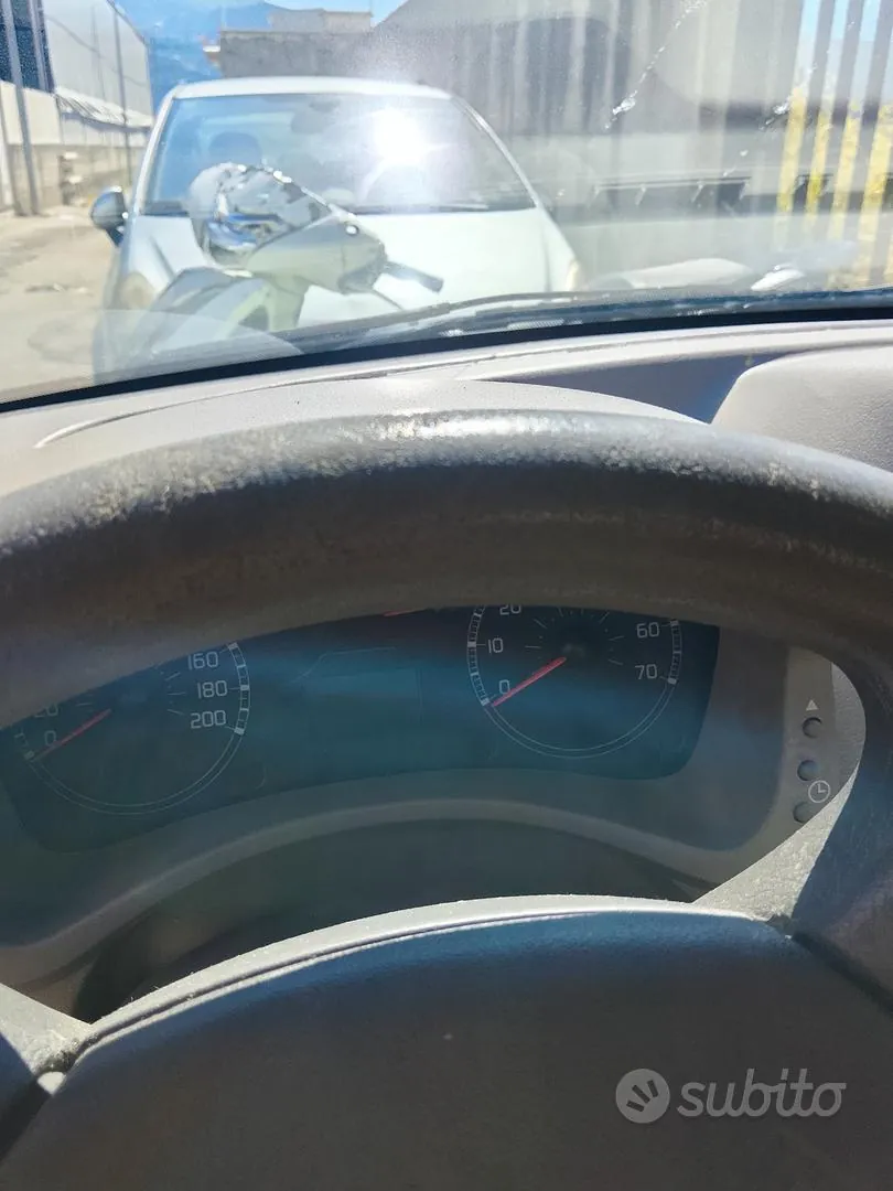 Fiat Panda 2006 photo 2