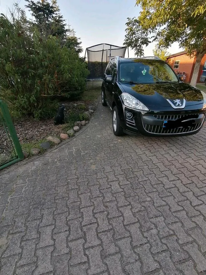 Peugeot 4007