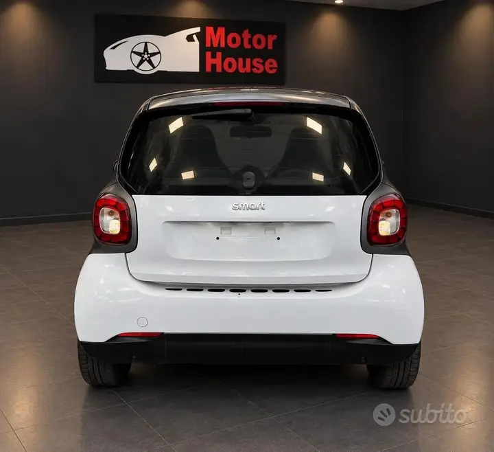 Smart Fortwo 2017 photo 4